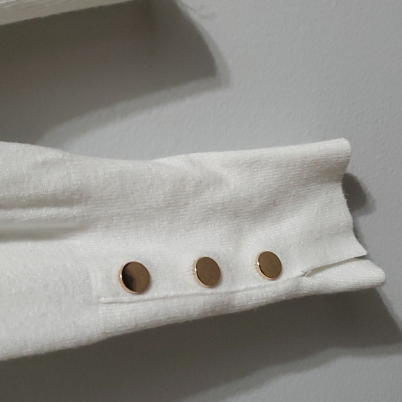 White Knit Sweater - Picture 2 of 3